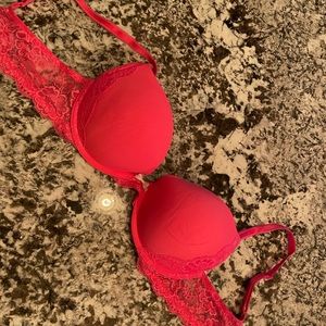 Victoria’s Secret angel push up bra